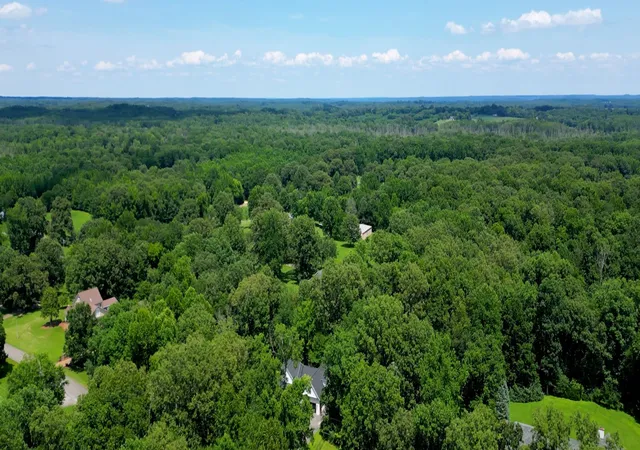 Homes for sale in Paris, TN | 183 Country Wood Dr, Paris, TN 38242 | MLS# 3251420