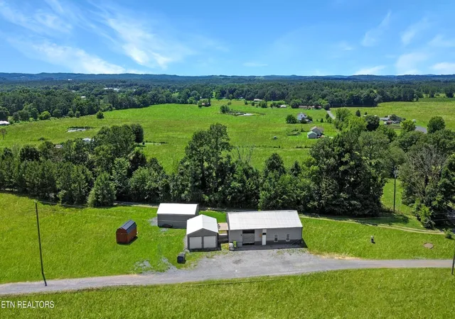 4th image of 320 Se Harris Rd, Old Fort, TN 37362 | MLS# 3251410