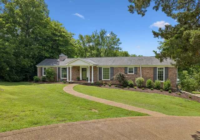 Photo 1 of Single family home for sale at 1105 Spencer Crk Pass, Franklin, TN 37069 | MLS# 3251466 | Listing updated on 2026-10-07