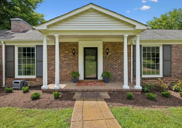 Photo 2 of Single family home for sale at 1105 Spencer Crk Pass, Franklin, TN 37069 | MLS# 3251466 | Listing updated on 2026-10-07