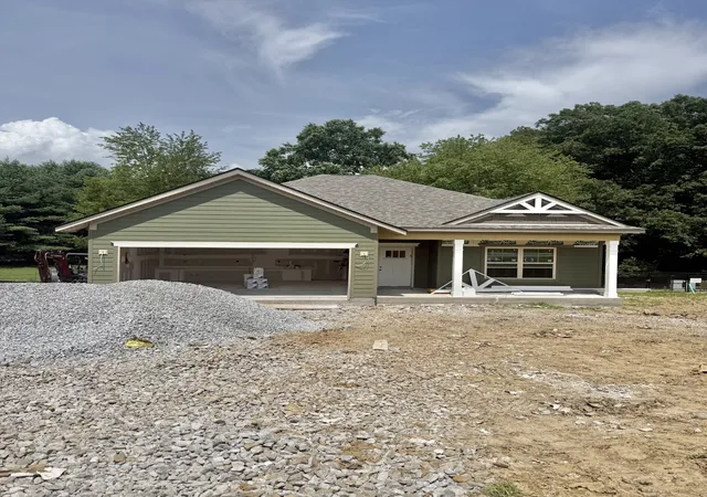 Homes for sale in Manchester, TN | 53 Country Circle, Manchester, TN 37355 | MLS# 3251485