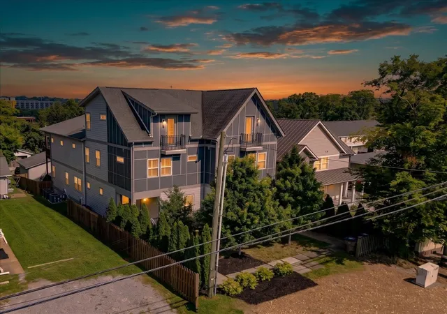 2nd image of 130a Rains Ave, Nashville, TN 37203 | MLS# 3264108