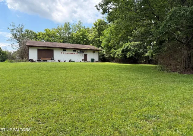 Photo 1 of Land for sale at 424 Cook Rd, Crossville, TN 38555 | MLS# 3251496 | Listing updated on 2026-08-20