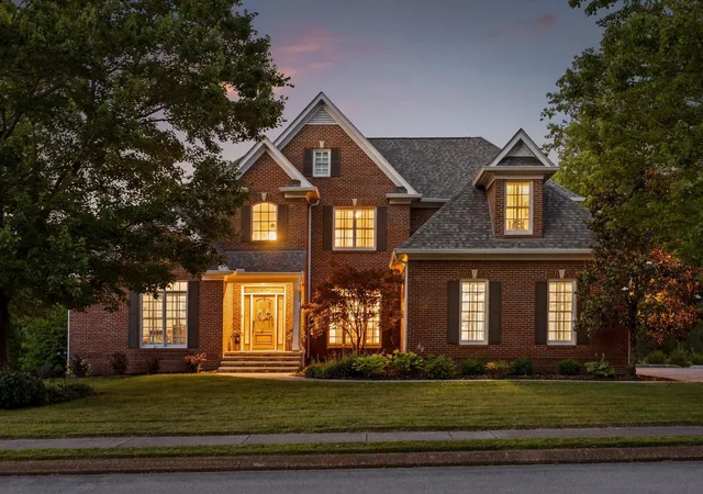 Photo 3 of Single family home for sale at 6 Ives Lake Rd, Signal Mountain, TN 37377 | MLS# 3251522 | Listing updated on 2026-09-24