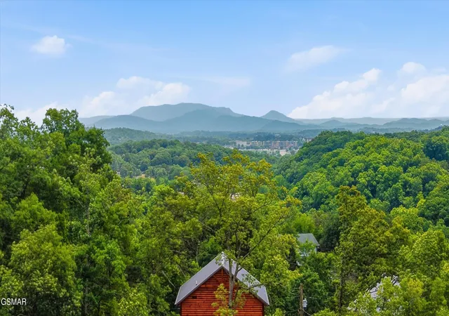 3rd image of 640 Sunrise Boulevard, Sevierville, TN 37862 | MLS# 3267501