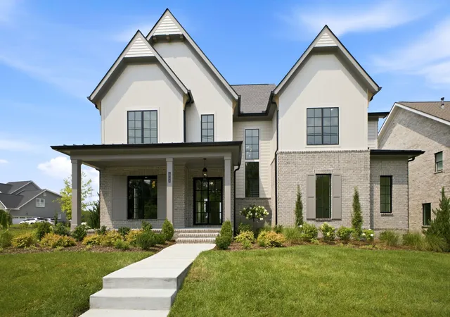 Single family home for sale at 2966 Del Rio Pike, Franklin, TN 37069 | MLS# 3252155