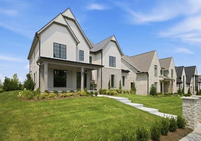 Photo 3 of Single family home for sale at 2966 Del Rio Pike, Franklin, TN 37069 | MLS# 3252155 | Listing updated on 2026-09-23