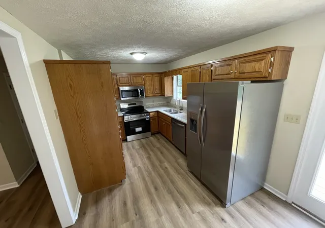 Photo 3 of Single family home for sale at 641 Airport Rd, Portland, TN 37148 | MLS# 3251554 | Listing updated on 2026-08-20