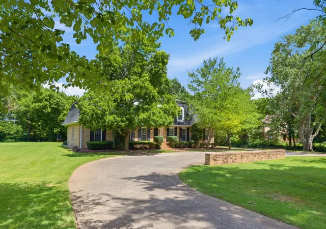 2nd image of 204 River Oaks Rd, Brentwood, TN 37027 | MLS# 3253523
