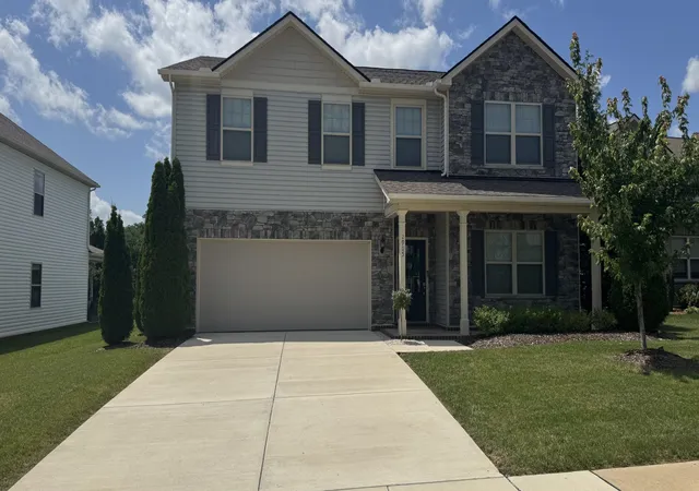 Photo 1 of Single family home for sale at 2905 Hen Brk Dr, Columbia, TN 38401 | MLS# 3252065 | Listing updated on 2026-08-16