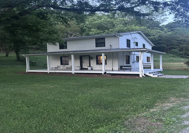 Photo 4 of Single family home for sale at 7449 River Rd Pike, Nashville, TN 37209 | MLS# 3251579 | Listing updated on 2026-10-05