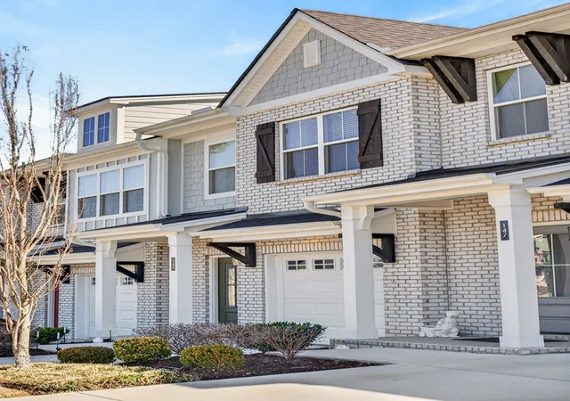 Homes for sale in Hendersonville, TN | 145 Dameron Dr, Hendersonville, TN 37075 | MLS# 3259957