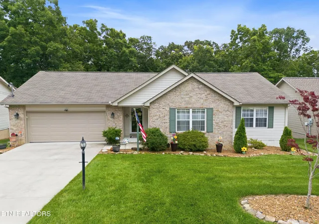 Photo 1 of Single family home for sale at 122 Wycliff Ln, Crossville, TN 38558 | MLS# 3251608 | Listing updated on 2026-09-20