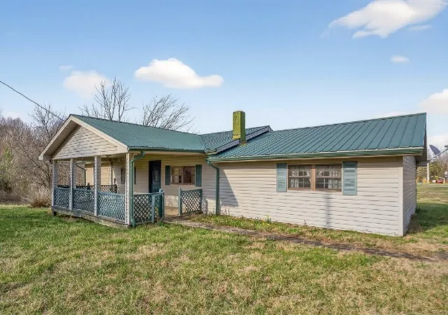 Homes for sale in Spencer, TN | 79 Evans Ln, Spencer, TN 38585 | MLS# 3252078