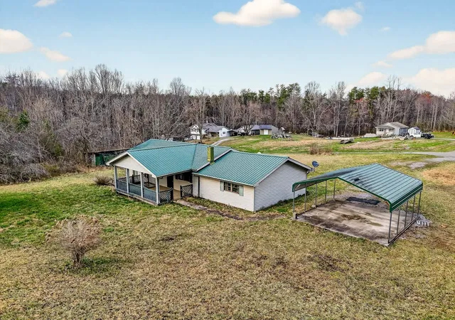 Homes for sale in Spencer, TN | 79 Evans Ln, Spencer, TN 38585 | MLS# 3252078
