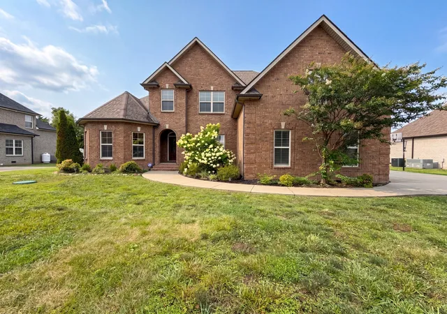 Homes for sale in Christiana, TN | 1423 Rhonda Dr, Christiana, TN 37037 | MLS# 3251826