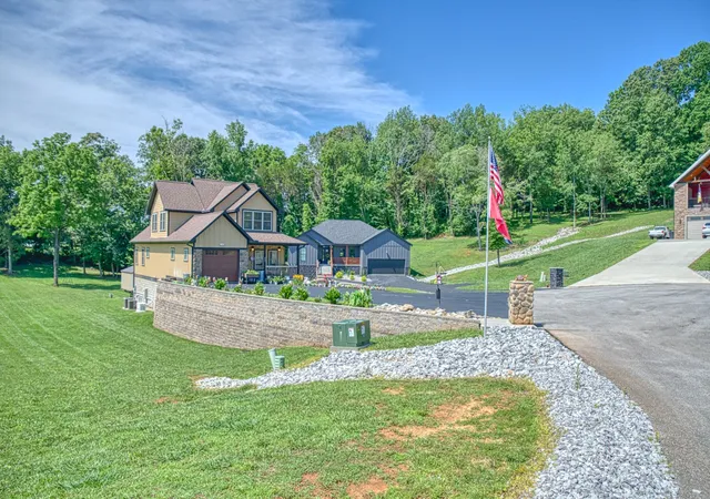 3rd image of 201 Peaceful Ln, Sparta, TN 38583 | MLS# 3251671