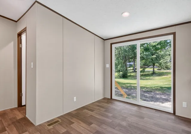 Photo 3 of Manufactured home for sale at 9203 Crossville Hwy, Sparta, TN 38583 | MLS# 3251689 | Listing updated on 2026-08-20