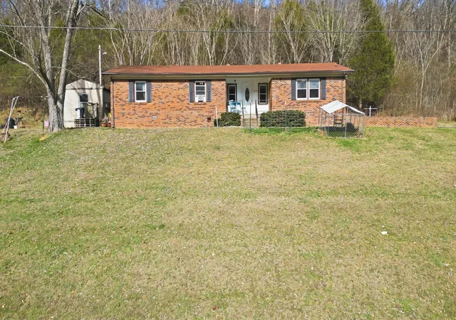 Homes for sale in Carthage, TN | 275 Lakeside Dr, Carthage, TN 37030 | MLS# 3251707