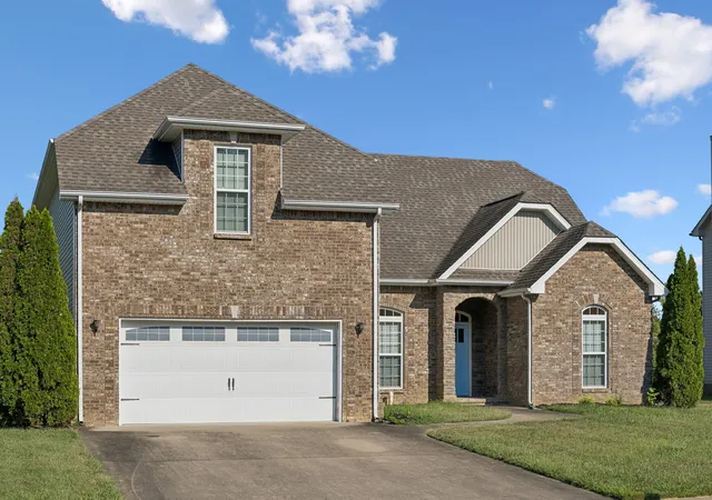 Photo 1 of Single family home for sale at 1057 Willow Cir, Clarksville, TN 37043 | MLS# 3263452 | Listing updated on 2026-10-22