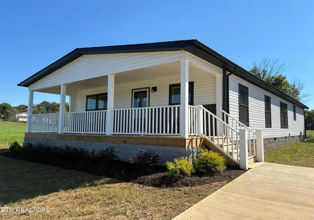 Photo 1 of Manufactured home for sale at 120 Unicoi Gate, Madisonville, TN 37354 | MLS# 3628867 | Listing updated on 2026-10-30