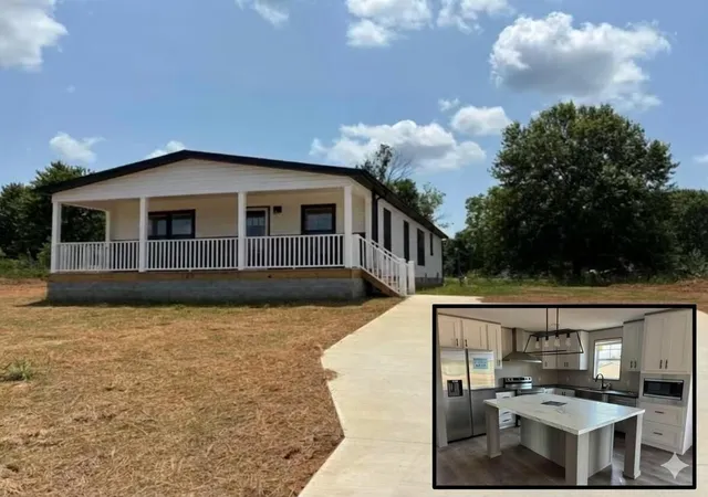 Photo 4 of Manufactured home for sale at 120 Unicoi Gate, Madisonville, TN 37354 | MLS# 3628867 | Listing updated on 2026-10-30
