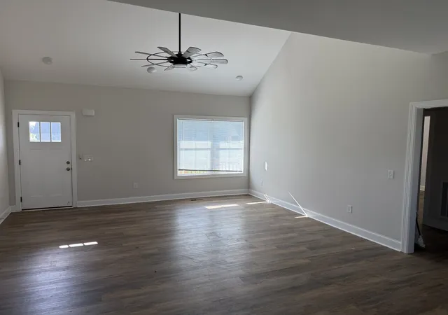 3rd image of 2492 Jason Dr, Chapel Hill, TN 37034 | MLS# 3251930