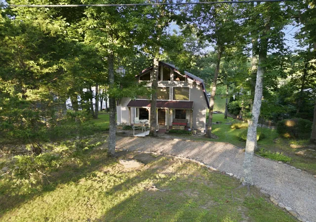 3rd image of 8941 Cherokee Trl, Crossville, TN 38572 | MLS# 3253475