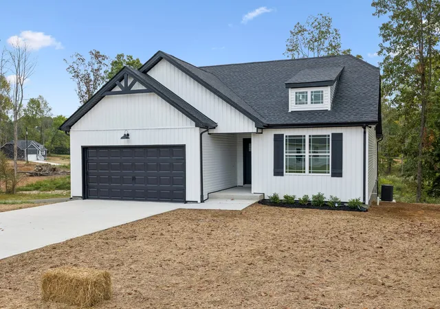 Photo 2 of Single family home for sale at 302 Dusty Rd, Dickson, TN 37055 | MLS# 3252041 | Listing updated on 2026-10-05