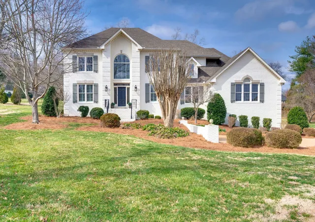 Photo 2 of Single family home for sale at 507 Allibar Pl, Brentwood, TN 37027 | MLS# 3252075 | Listing updated on 2026-10-05