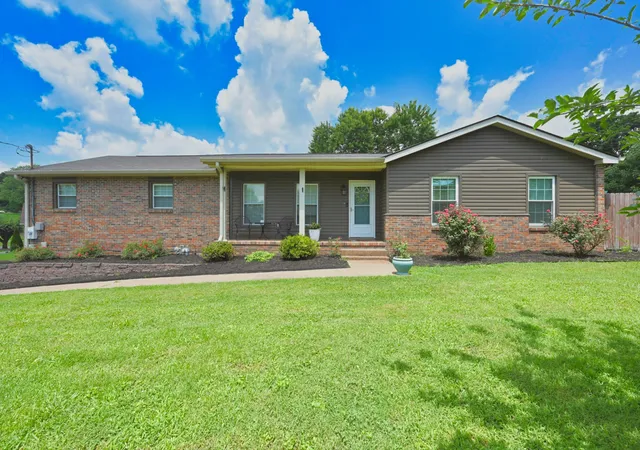 Homes for sale in Gallatin, TN | 1119 Belvedere Dr, Gallatin, TN 37066 | MLS# 3253536