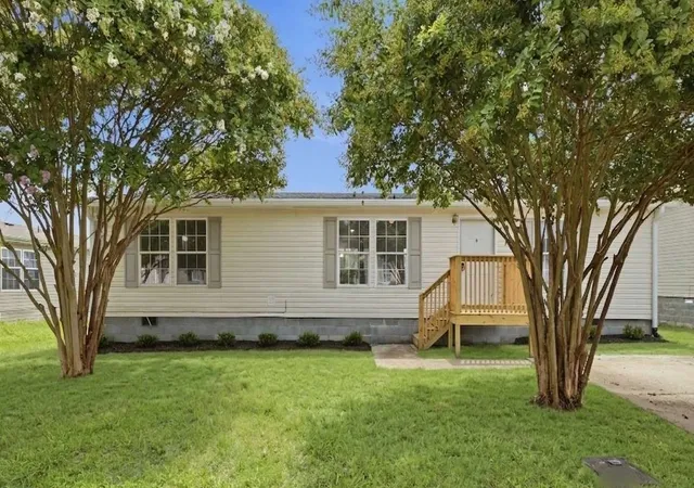 3rd image of 125 Oceanfront Cir N, Antioch, TN 37013 | MLS# 3285795