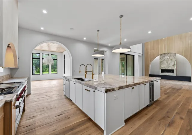 3rd image of 860 Brook Hollow Rd, Nashville, TN 37205 | MLS# 3253487