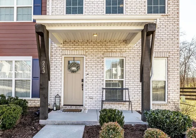 Photo 3 of Townhouse for sale at 223 Holywell Dr, Gallatin, TN 37066 | MLS# 3260417 | Listing updated on 2026-07-28