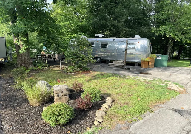 2nd image of 4229 E Parkway #263, Gatlinburg, TN 37738 | MLS# 3513056