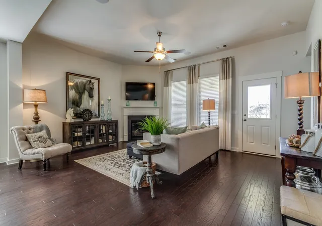 Photo 4 of Single family home for sale at 588 Foxglove Ln, Clarksville, TN 37043 | MLS# 3251879 | Listing updated on 2026-06-29