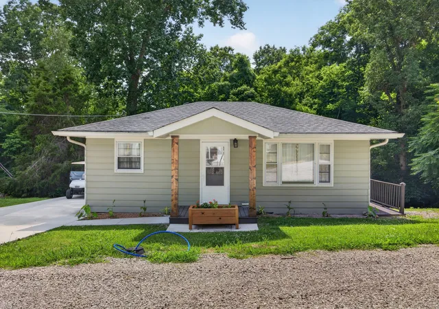1st image of 94 Cummins Ct, Celina, TN 38551 | MLS# 3251880