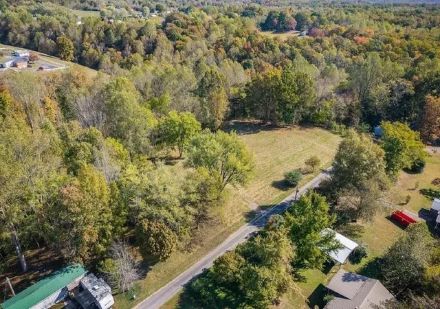 Homes for sale in Gainesboro, TN | 167 H Brown Lane, Gainesboro, TN 38562 | MLS# 3251983