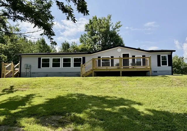 Homes for sale in Bethpage, TN | 1624 Rock Bridge Rd, Bethpage, TN 37022 | MLS# 3254894