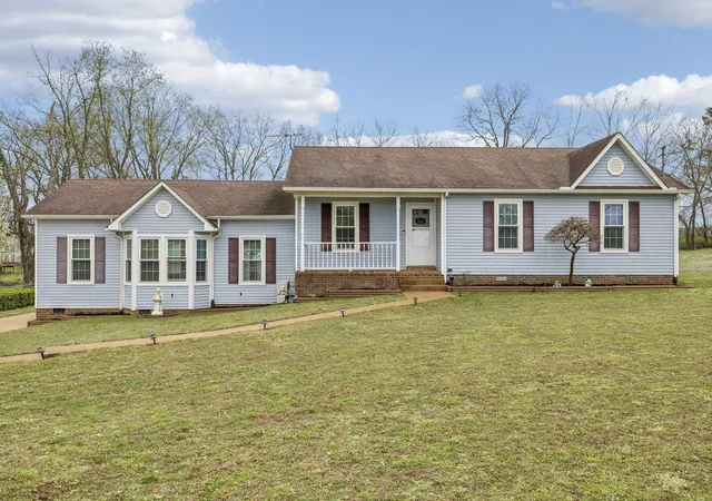 Photo 3 of Single family home for sale at 2531 Zion Rd, Columbia, TN 38401 | MLS# 3256191 | Listing updated on 2026-09-02