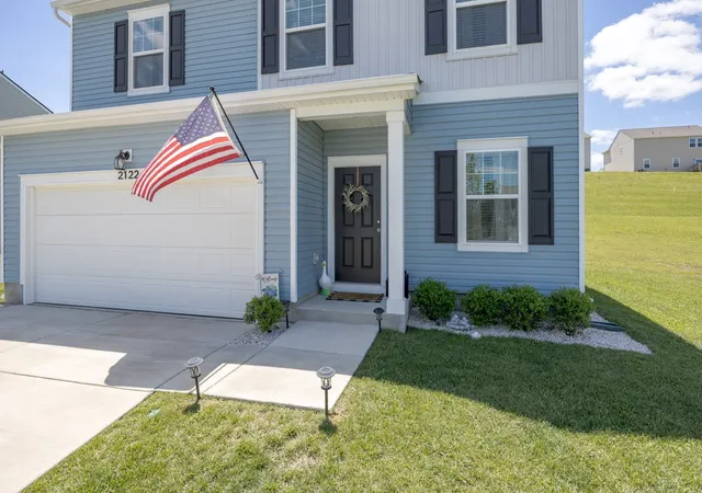 Photo 2 of Single family home for sale at 2122 Youngfellow Dr, Columbia, TN 38401 | MLS# 3262133 | Listing updated on 2026-08-30