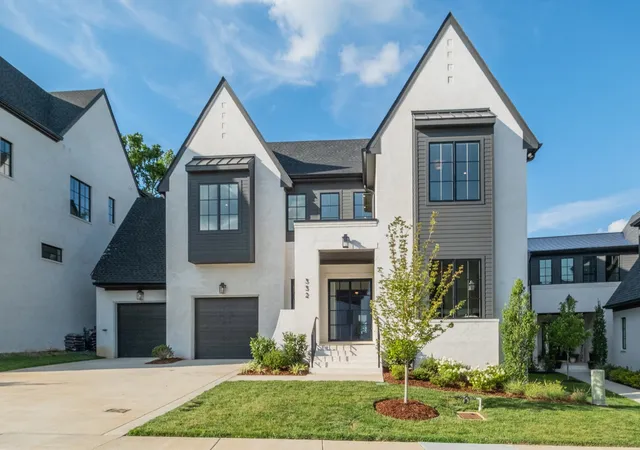 Photo 1 of Mansion for sale at 332 Kelly Glenn Ct, Brentwood, TN 37027 | MLS# 3254976 | Listing updated on 2026-10-08