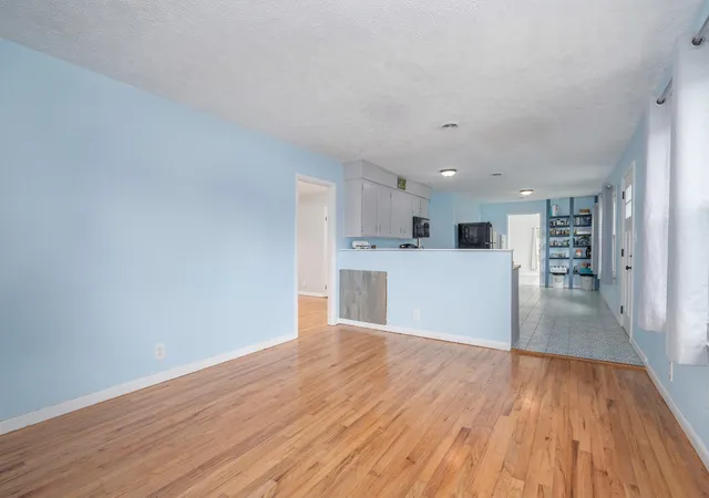 Photo 3 of Single family home for sale at 19 Ostewig Dr, Tennessee Ridge, TN 37178 | MLS# 3282350 | Listing updated on 2026-09-23