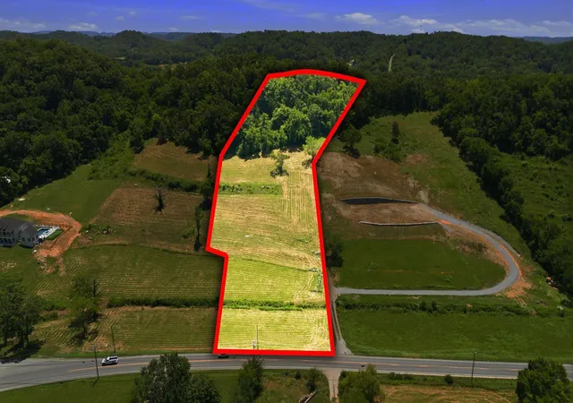 1st image of 1952 Carters Creek Pike, Franklin, TN 37064 | MLS# 3252002
