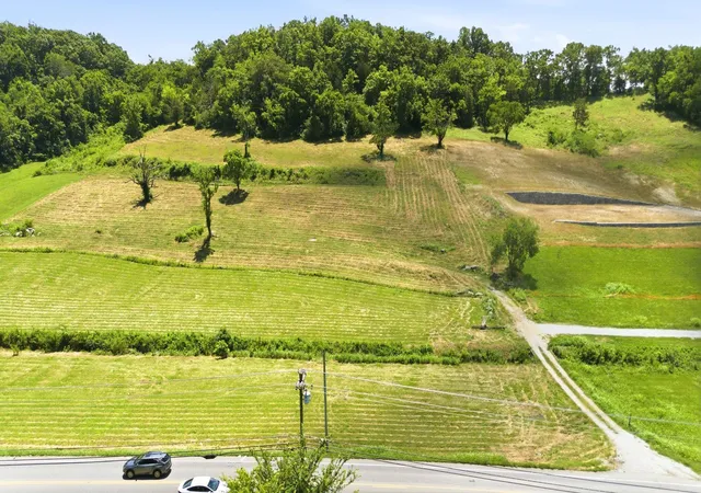 2nd image of 1952 Carters Creek Pike, Franklin, TN 37064 | MLS# 3252002
