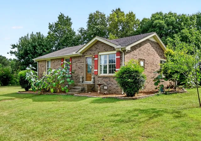 Homes for sale in Springfield, TN | 2903 Felts Ln, Springfield, TN 37172 | MLS# 3254745