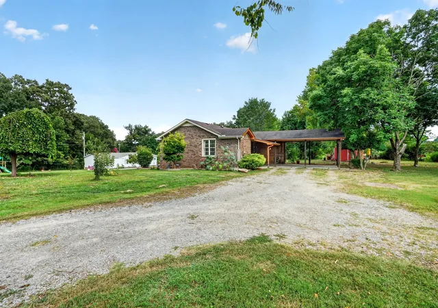 Homes for sale in Springfield, TN | 2903 Felts Ln, Springfield, TN 37172 | MLS# 3254745