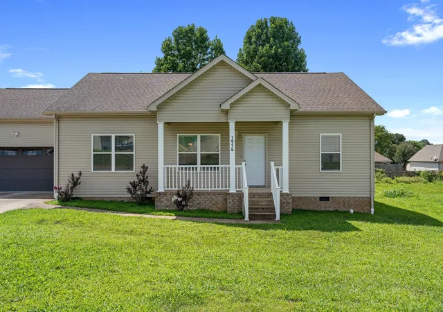 Homes for sale in Columbia, TN | 1976 Normandy Dr, Columbia, TN 38401 | MLS# 3255469
