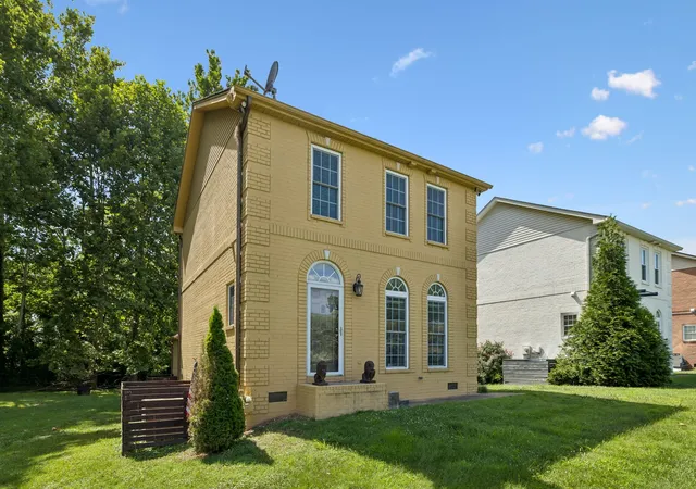 Photo 1 of Single family home for sale at 1905 28th Avenue N, Nashville, TN 37208 | MLS# 3256196 | Listing updated on 2026-08-20