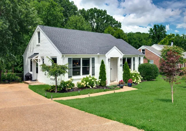 3rd image of 5640 Stoneway Trl, Nashville, TN 37209 | MLS# 3288469